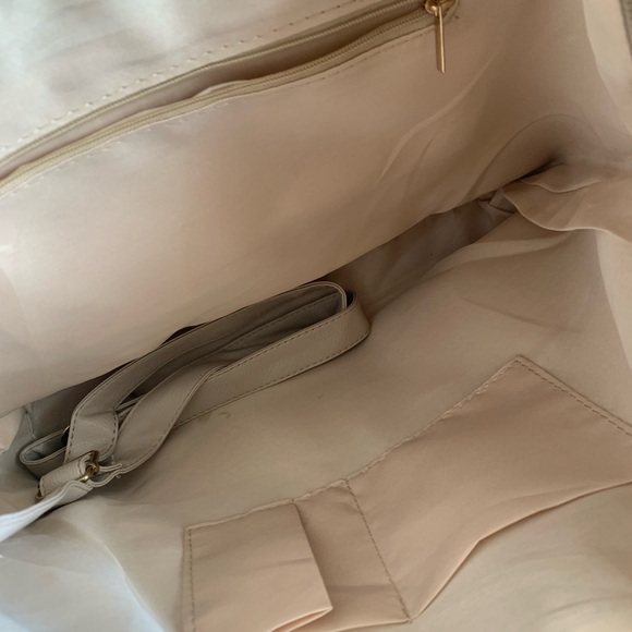 SUMMER Tassled Cream Bag NWOT - Picture 4 of 14